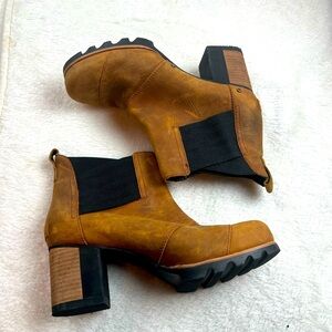 Sorel Addington Waterproof Leather Elastic Gore Chelsea Bootie Size 8